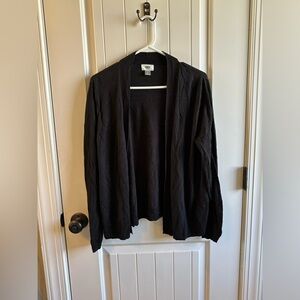 Black Old Navy sweater size large.